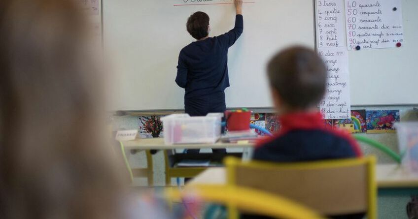 Учителя недовольны коэффициентами в&nbsp;зарплате. Главу кабмина просят разобраться
