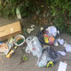 Фото ИА «24.kg». Жители 101-го дома раскидывают мусор по всем подъездам соседних многоэтажек