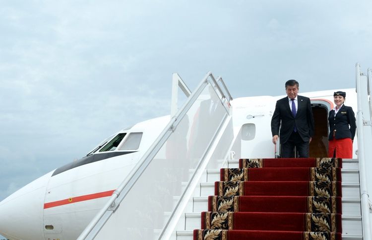Ð¤Ð¾ÑÐ¾ Ð°Ð¿Ð¿Ð°ÑÐ°ÑÐ° Ð¿ÑÐµÐ·Ð¸Ð´ÐµÐ½ÑÐ° ÐÐ . Ð¡Ð¾Ð¾ÑÐ¾Ð½Ð±Ð°Ð¹ ÐÑÑÐ½Ð±ÐµÐºÐ¾Ð² Ð¿ÑÐ¸Ð±ÑÐ» Ð² Ð¡Ð¾ÑÐ¸