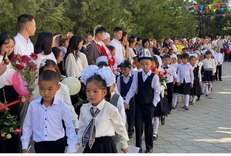 Быйыл мектептерде биринчи коңгуроо 15-сентябрда кагылат
