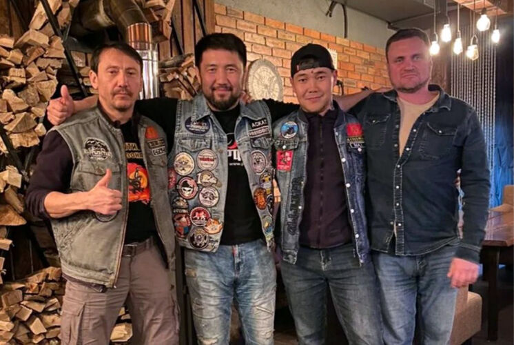 организаторов