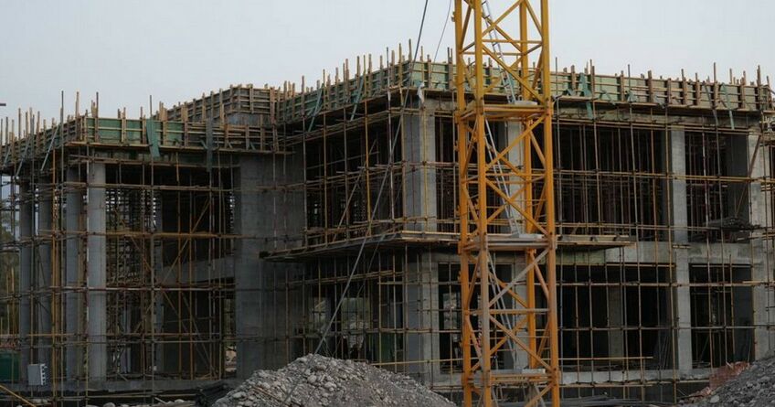 Государство вмешалось в&nbsp;долгострой, проблемные объекты в&nbsp;КР перезапустят
