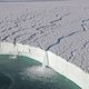 Фото David Attenborough. Водопады ледника в заповеднике Свальбард, Норвегия