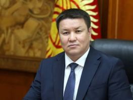 Талант Мамытов заявил, что ушел с&nbsp;поста спикера из-за автоматов в&nbsp;парламенте
