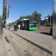 Фото читателя 24.kg. На остановках по Жибек Жолу нет навесов и скамеек 