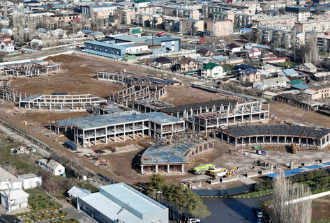 От&nbsp;больницы до&nbsp;лицея &laquo;Акылман&raquo;: глава кабмина проверил стройки в&nbsp;Таласе
