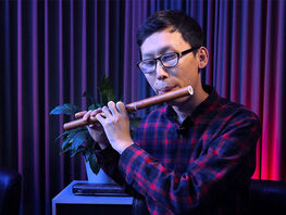 Вопреки диагнозу: как выпускник интерната для слабовидящих нашел свое призвание
