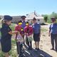 Фото пресс-службы УВД Иссык-Кульской области. Благотворительная акция «Дорога в школу»