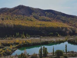 Осенний Ак-Тюз и&nbsp;озеро Кель-Когур. Фото читателей 24.kg
