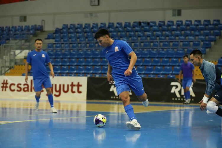 Архивден алынды