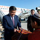 Фото аппарата президента Кыргызстана. Встреча Сооронбая Жээнбекова в аэропорту Ашхабада