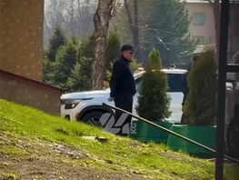 У&nbsp;здания ГСУ МВД заметили брата Ташиева&nbsp;&mdash; в&nbsp;Сети распространяется видео
