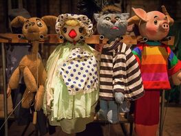 М.&nbsp;Жангазиев атындагы куурчак театрынын март айына карата репертуары
