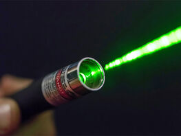 В&nbsp;Нарыне на&nbsp;матче по&nbsp;футзалу болельщик хотел ослепить вратаря лазерной указкой
