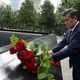 Фото пресс-службы президента КР. Сооронбай Жээнбеков возложил цветы к Национальному мемориалу «11 сентября»