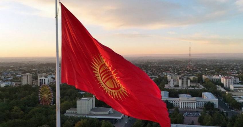 Иностранцам упростят жизнь: в&nbsp;Кыргызстане хотят изменить правила получения ВНЖ
