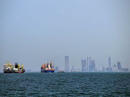 Цена нефти может вырасти до&nbsp;$215 за&nbsp;баррель&nbsp;&mdash; WSJ
