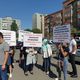 Фото 24.kg. В Бишкеке проходит митинг против Алмазбека Атамбаева