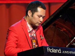 Стало известно, где находится задержанный кыргызский музыкант Викрам Рузахунов
