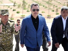 Садыру Жапарову представили проект торгового парка &laquo;Достук&raquo; в&nbsp;Баткене
