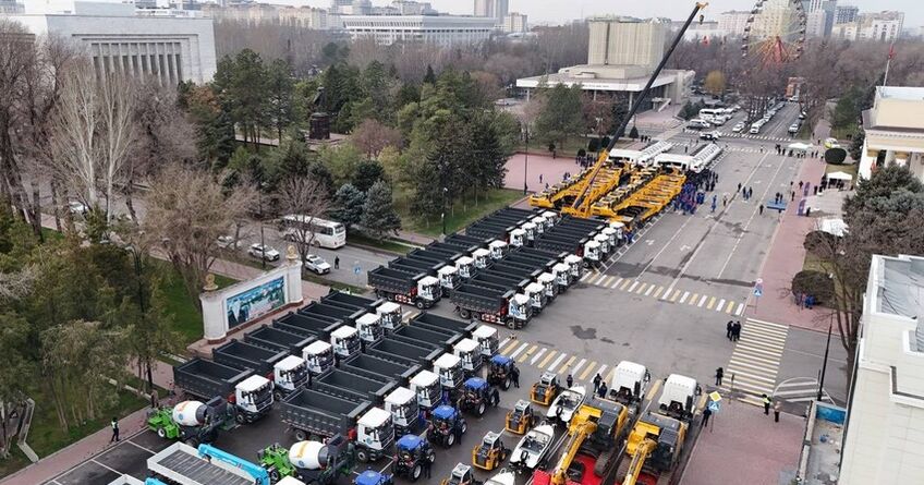 Министерство чрезвычайных ситуаций получило 116 единиц спецтехники
