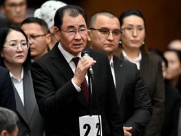 Президент требует немедленных решений для легкой промышленности
