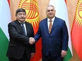 Akylbek Japarov meets with Prime Minister of Hungary Viktor Orban