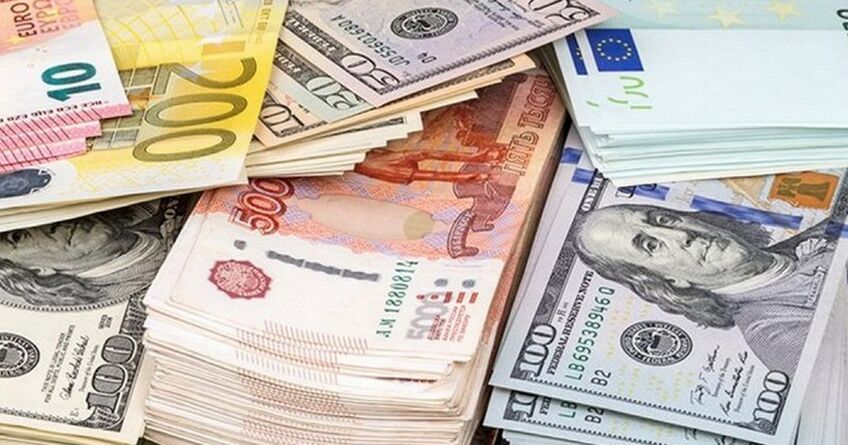 Рубль прекратил расти, начал дорожать тенге. Курс валют на&nbsp;17&nbsp;апреля
