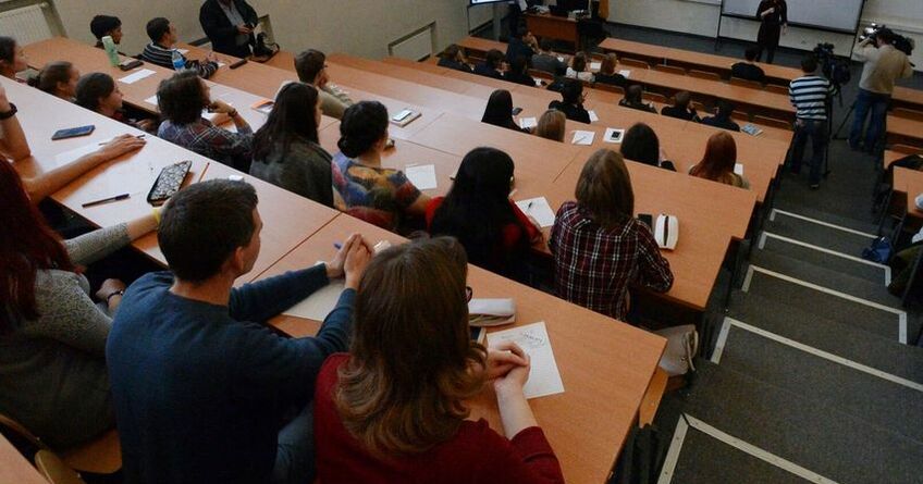 В&nbsp;Кыргызстане меняют правила поступления в&nbsp;вузы: создадут центр для иностранцев
