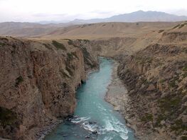 &laquo;Платим за&nbsp;самсы, которые не&nbsp;ели&raquo;. Президент о&nbsp;Верхне-Нарынском каскаде ГЭС
