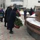 Фото Минкультуры. Возложение цветов к памятнику Чингиза Айтматова