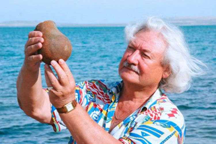 Үй-бүлөнүн жеке архивинен алынды