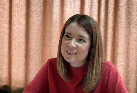 Кыргыз тил усулу. Виктория Кринвальд мамлекеттик тилди кантип тез үйрөтүүдө?
