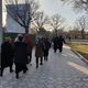 Фото 24.kg. Часть сторонников Садыра Жапарова двинулись к «Белому дому»