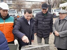 Бишкекте заманбап маданий борбордун курулушуна мезгил кутусу салынды
