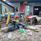 Фото пресс-службы мэрии. На Орто-Сайском рынке убирают незаконно установленные объекты