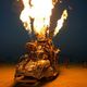 Фото REUTERS/Jim Bourg. Многие участники Burning Man специально к фестивалю создают специальный, фантастический тюнинг для машин, иногда буквально, собирая их заново
