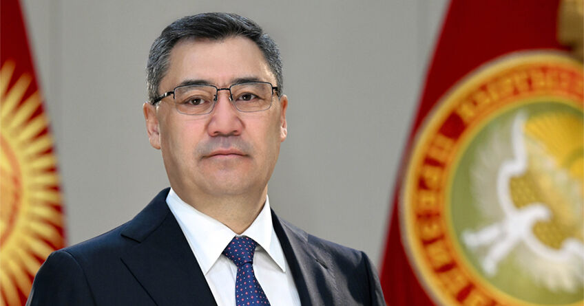 Президент поздравил кыргызстанцев с&nbsp;праздником Орозо айт
