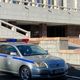 Фото читателя 24.kg. В Бишкеке сотрудники милиции спали в машине во время несения службы