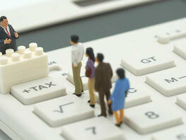 Кабмин утвердил новые правила расчета соцвзносов: что изменится с&nbsp;2026 года
