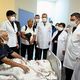 Фото Султана Досалиева. Садыр Жапаров посетил больницу кыргызско-турецкой дружбы в Бишкеке, где впервые проведена успешная операция по трансплантации почек