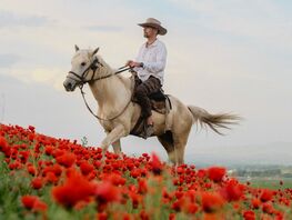 Кочевая жизнь пришлась по&nbsp;нраву&nbsp;&mdash; фотограф из&nbsp;Петербурга о&nbsp;жизни в&nbsp;Кыргызстане
