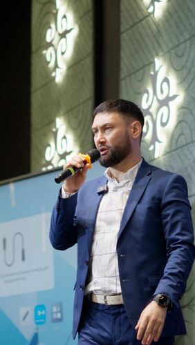 организаторов