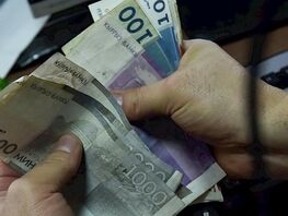 С&nbsp;1&nbsp;июля начнут платить по&nbsp;1,2 тысячи сомов на&nbsp;детей до&nbsp;трех лет. Подробности
