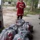 Фото ОАО «Кыргызалтын». Нуждающимся семьям передали продуктовые наборы