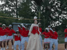 Кыргызская певица сняла клип с&nbsp;участием известных африканских танцоров
