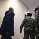Фото 24.kg. Алмазбека Атамбаева доставили в суд