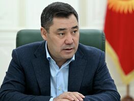 Президент Кыргызстана предложил забыть тему внешнего долга
