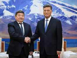 Кыргызстан и&nbsp;Китай планируют открыть КПП &laquo;Бедель&raquo; и&nbsp;новую автодорогу 