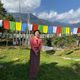 Фото героини материала. Молитвенные флажки в городе Тхимпху, Бутан, ноябрь 2020 года
